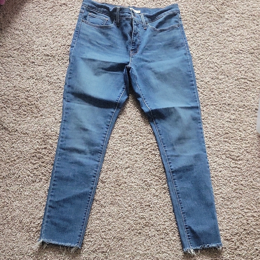Levi's Blue Skinny Jeans High-Waisted Style